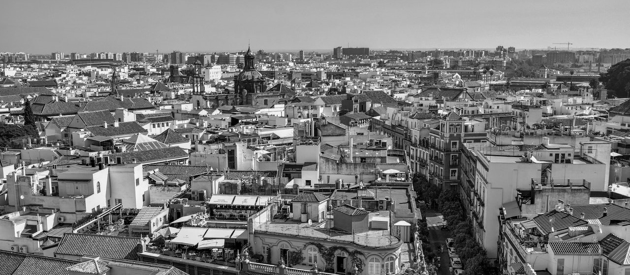 CaixaBank es el segundo mayor casero de Andalucía