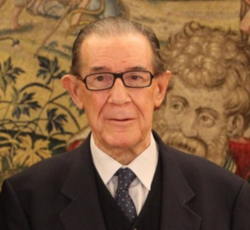 Juan Velarde Fuertes